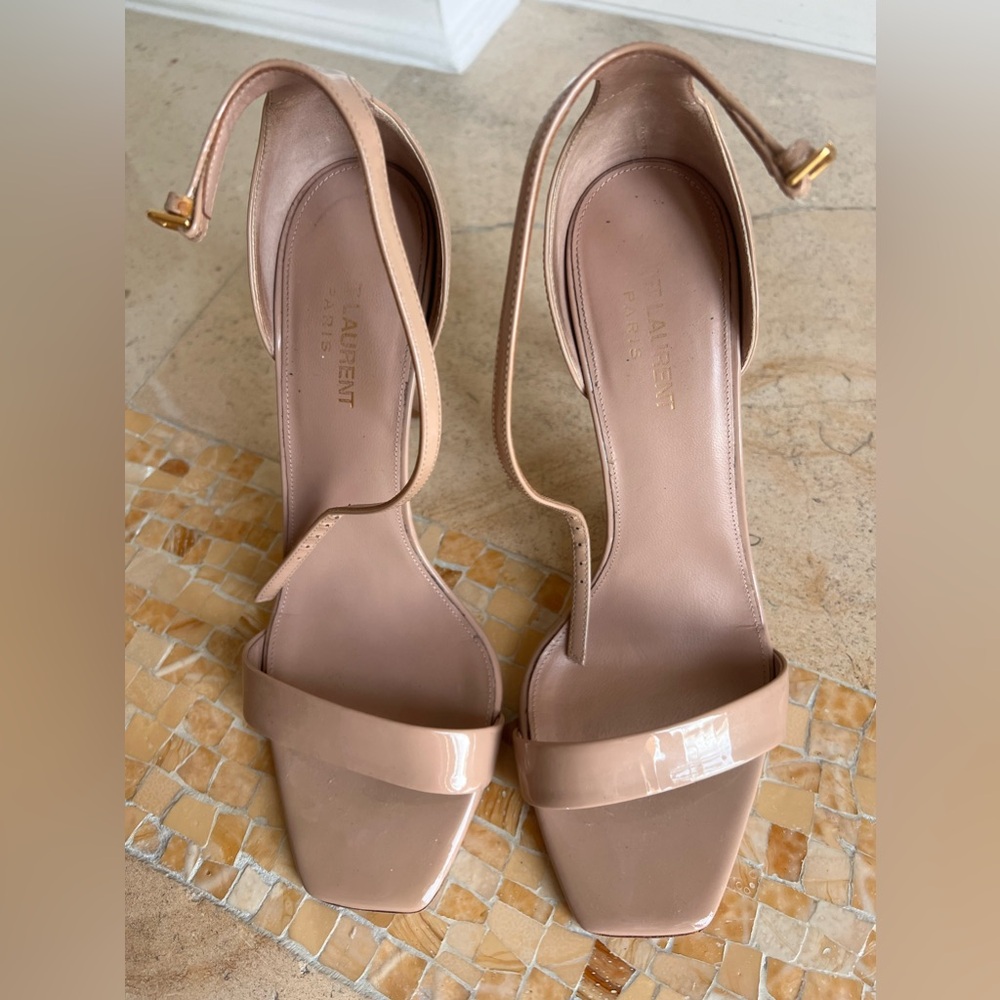 Saint Laurent Beige Jane Open-Toe Heels – Elegant and Timeless